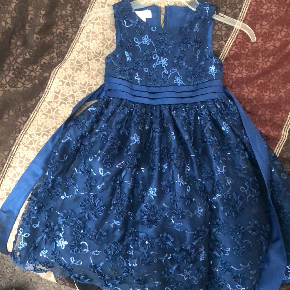 Girls party dress